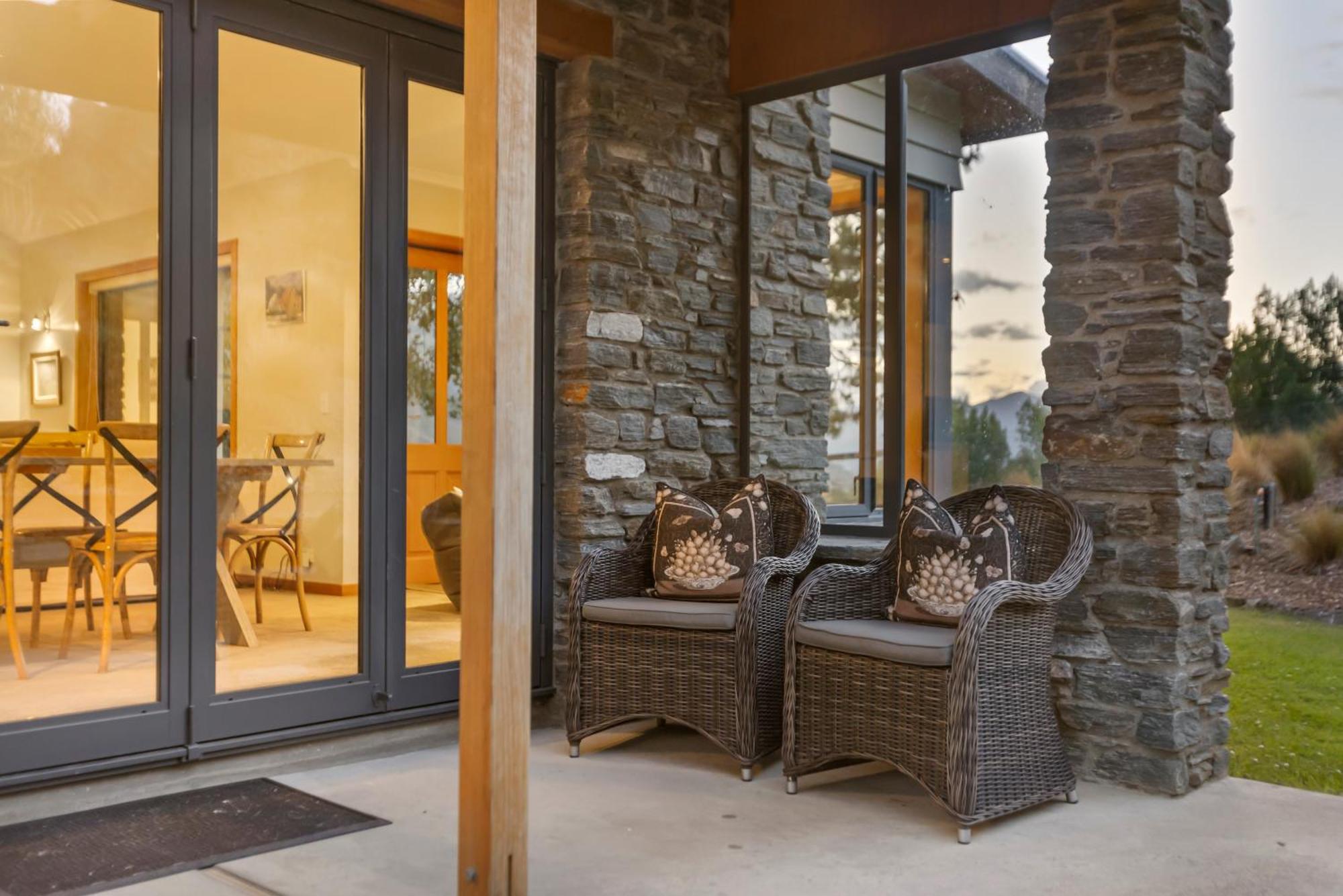 Вилла Judge & Jury Farm Retreat Gibbston Экстерьер фото